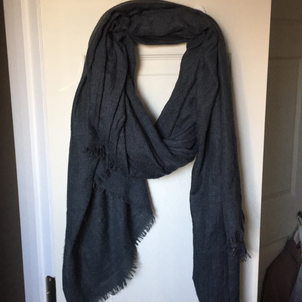 Grey scarf